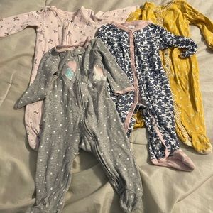 Infant girls sleep and play (pajamas)